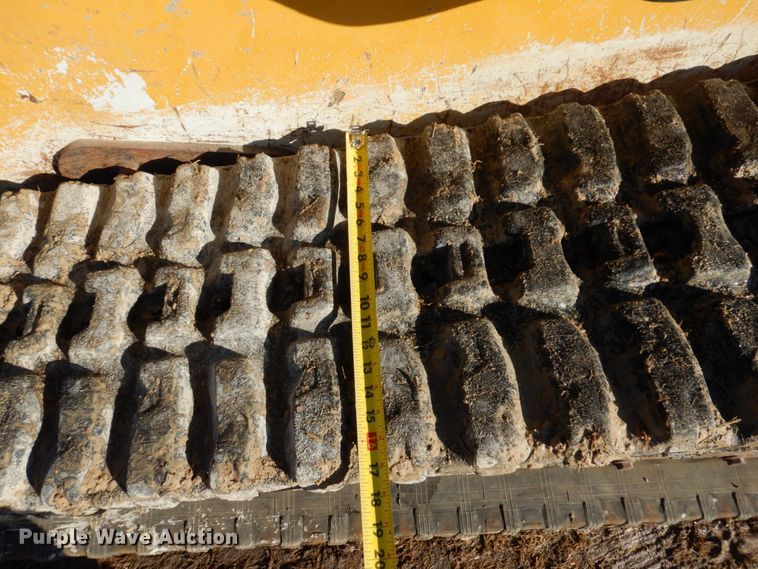 image for item IM9807 2010 John Deere 329DT  tracked skid steer loader