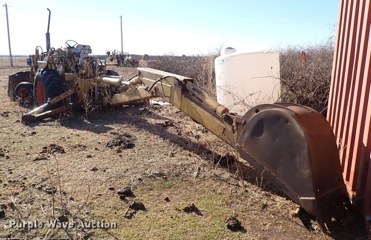 image for item IS9483 Case 680E  backhoe