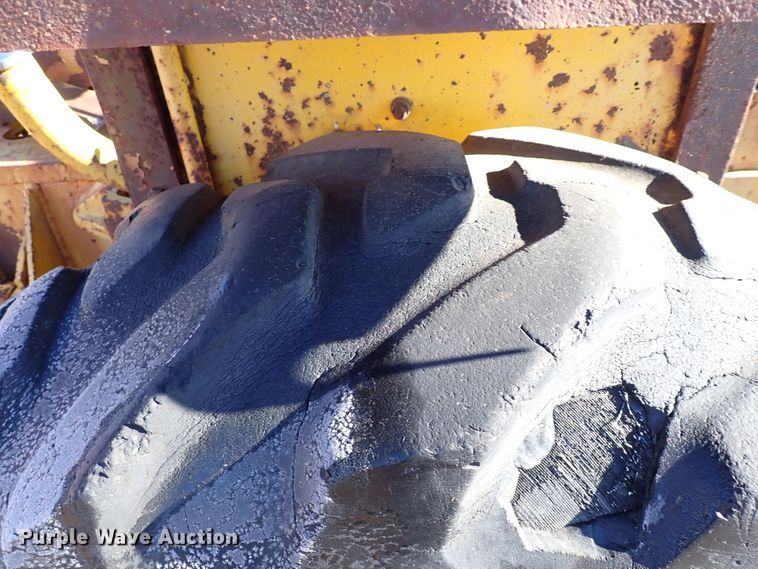 image for item IS9483 Case 680E  backhoe