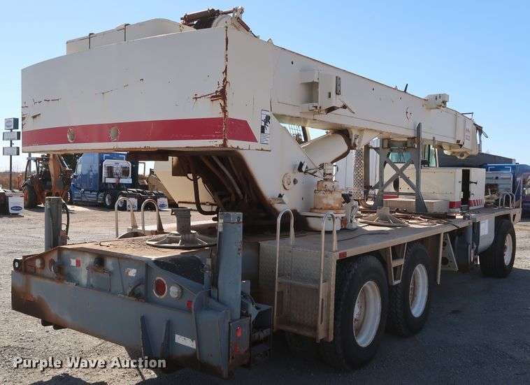 image for item IY9110 Terex 428  crane