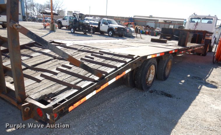 image for item JE9620 2000 Neville  drop deck equipment trailer
