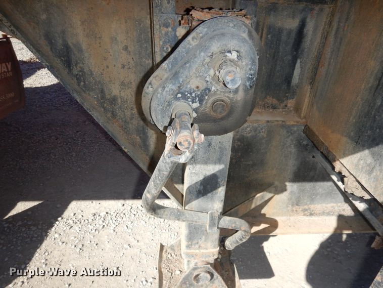 image for item JE9620 2000 Neville  drop deck equipment trailer