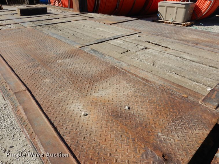 image for item JE9620 2000 Neville  drop deck equipment trailer