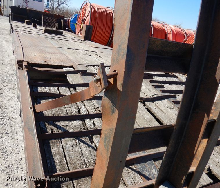 image for item JE9620 2000 Neville  drop deck equipment trailer