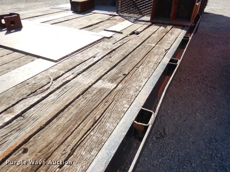 image for item JE9620 2000 Neville  drop deck equipment trailer