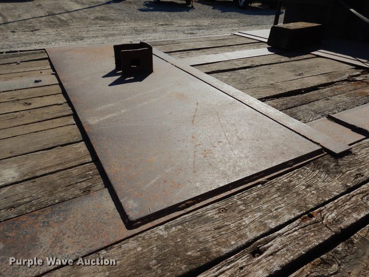 image for item JE9620 2000 Neville  drop deck equipment trailer