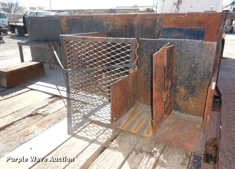 image for item JE9620 2000 Neville  drop deck equipment trailer