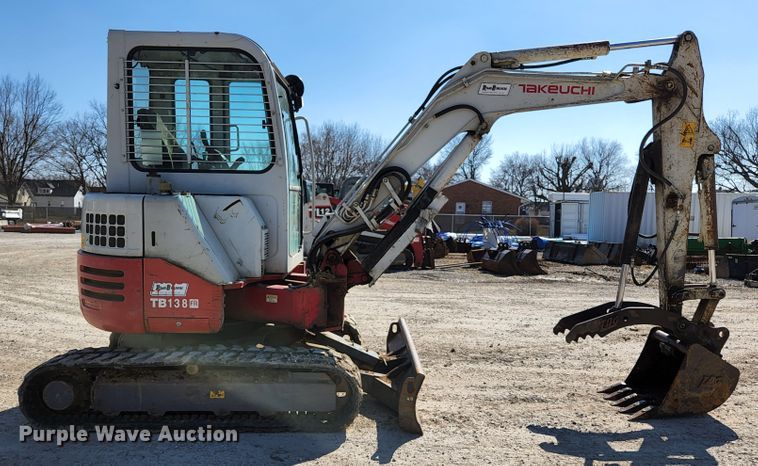 image for item JG9198 2013 Takeuchi TB138FR  mini excavator