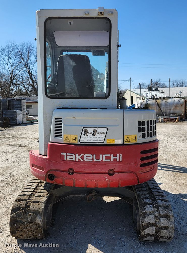 image for item JG9198 2013 Takeuchi TB138FR  mini excavator