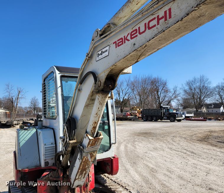 image for item JG9198 2013 Takeuchi TB138FR  mini excavator