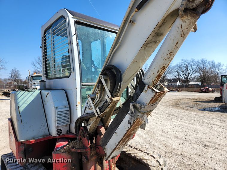 image for item JG9198 2013 Takeuchi TB138FR  mini excavator