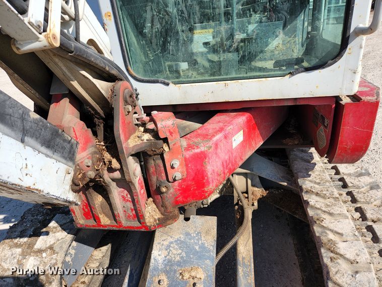 image for item JG9198 2013 Takeuchi TB138FR  mini excavator