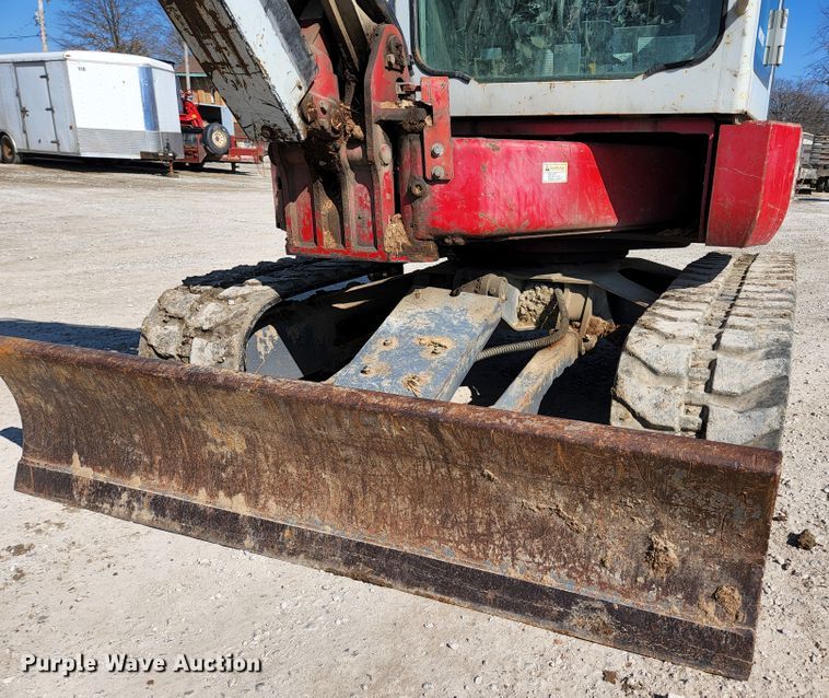 image for item JG9198 2013 Takeuchi TB138FR  mini excavator