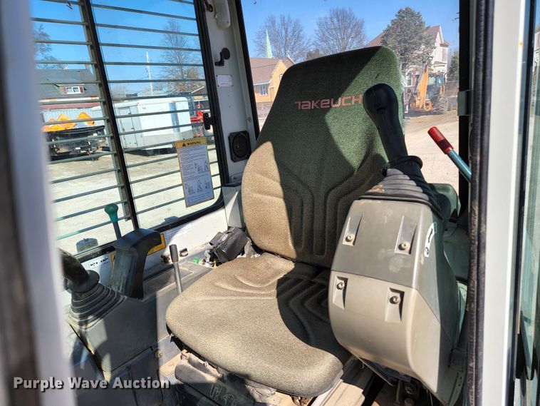 image for item JG9198 2013 Takeuchi TB138FR  mini excavator