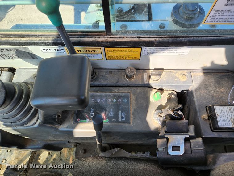 image for item JG9198 2013 Takeuchi TB138FR  mini excavator