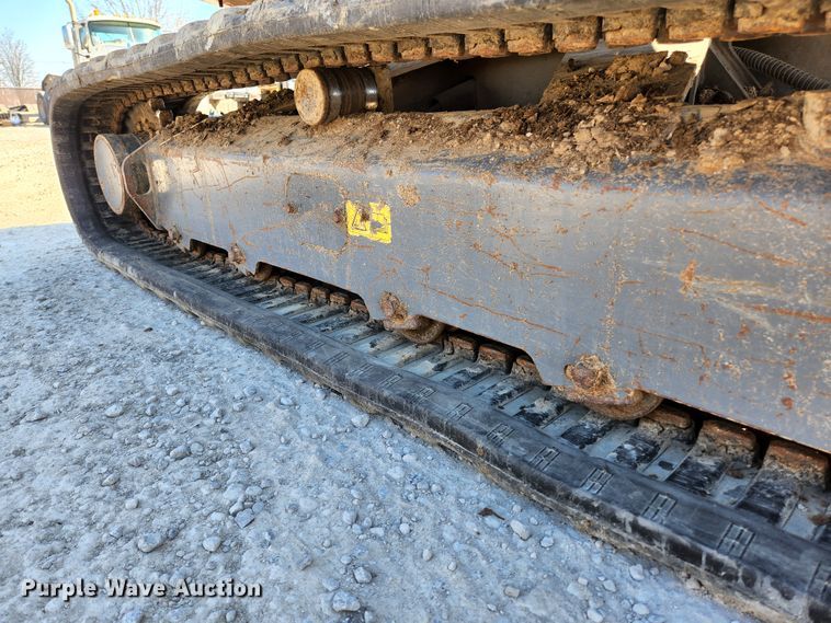 image for item JG9198 2013 Takeuchi TB138FR  mini excavator