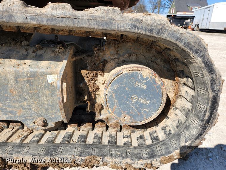 image for item JG9198 2013 Takeuchi TB138FR  mini excavator