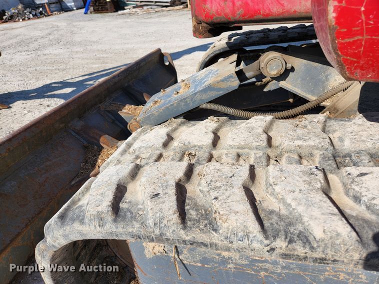 image for item JG9198 2013 Takeuchi TB138FR  mini excavator