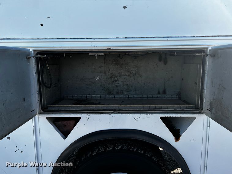 image for item JH9410 2007 GMC C7500  utility / service truck