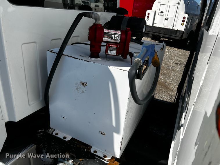 image for item JH9410 2007 GMC C7500  utility / service truck