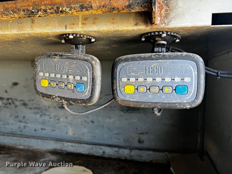 image for item JH9410 2007 GMC C7500  utility / service truck