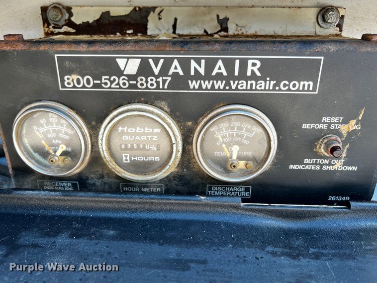 image for item JH9410 2007 GMC C7500  utility / service truck