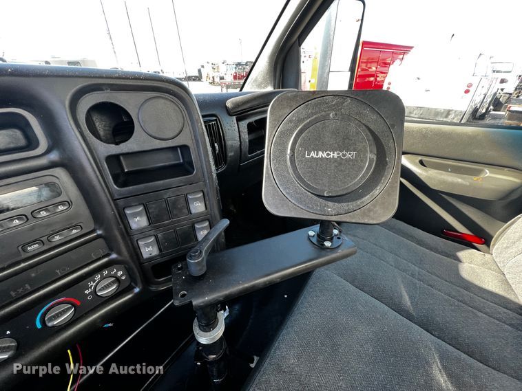 image for item JH9410 2007 GMC C7500  utility / service truck