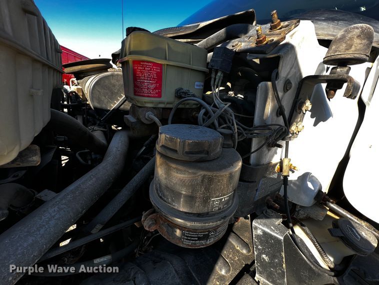 image for item JH9410 2007 GMC C7500  utility / service truck