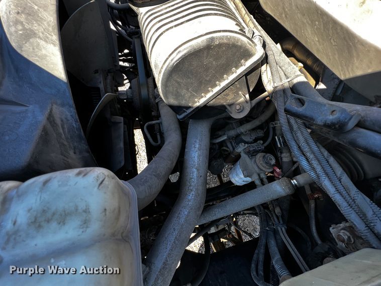 image for item JH9410 2007 GMC C7500  utility / service truck