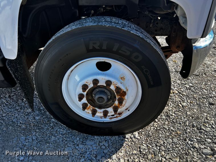 image for item JH9410 2007 GMC C7500  utility / service truck