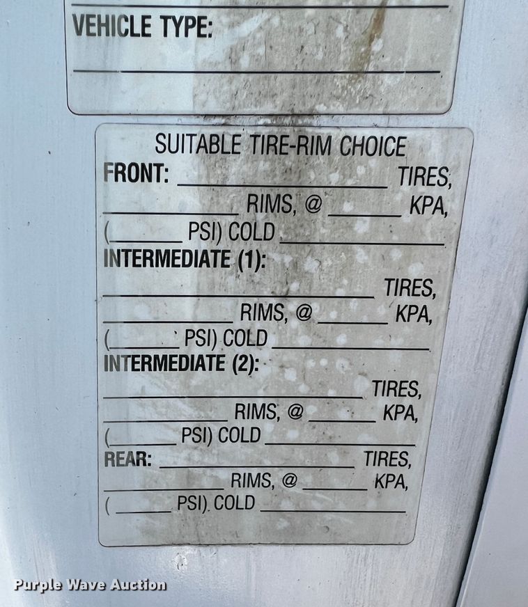 image for item JH9410 2007 GMC C7500  utility / service truck