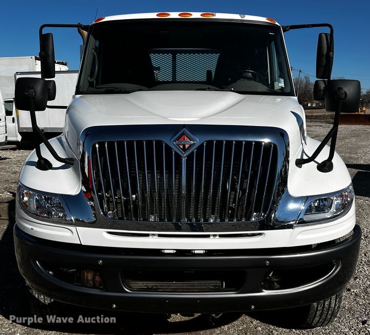 image for item JH9411 2010 International DuraStar 4400  utility / service truck