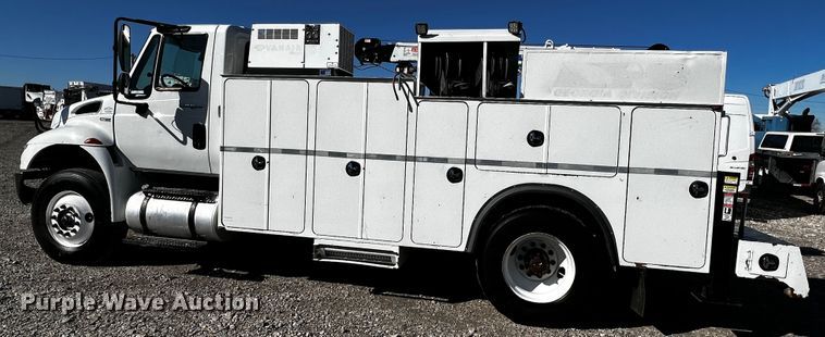 image for item JH9411 2010 International DuraStar 4400  utility / service truck