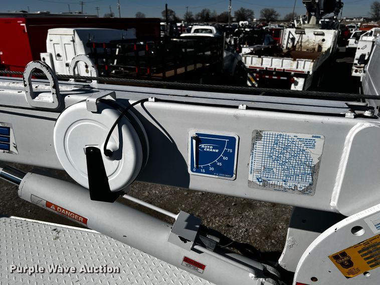 image for item JH9411 2010 International DuraStar 4400  utility / service truck