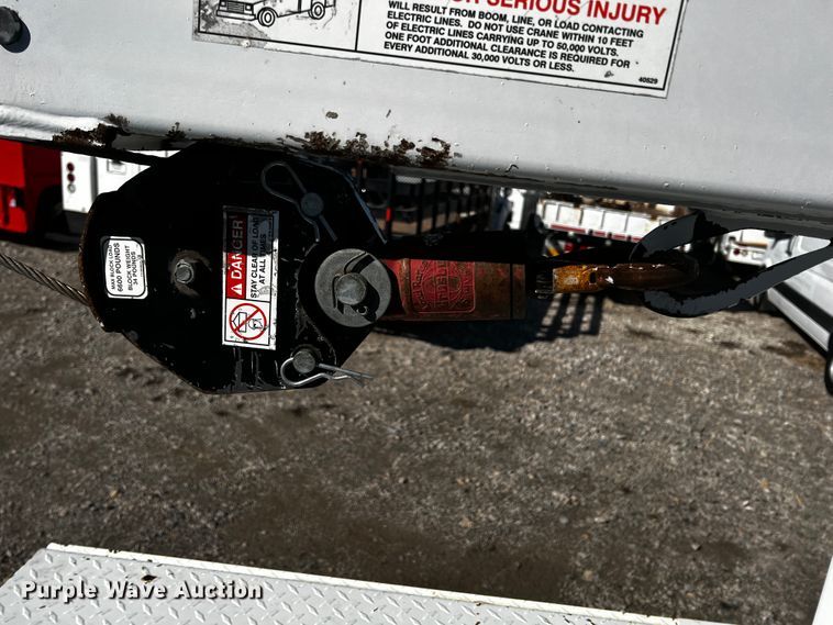 image for item JH9411 2010 International DuraStar 4400  utility / service truck