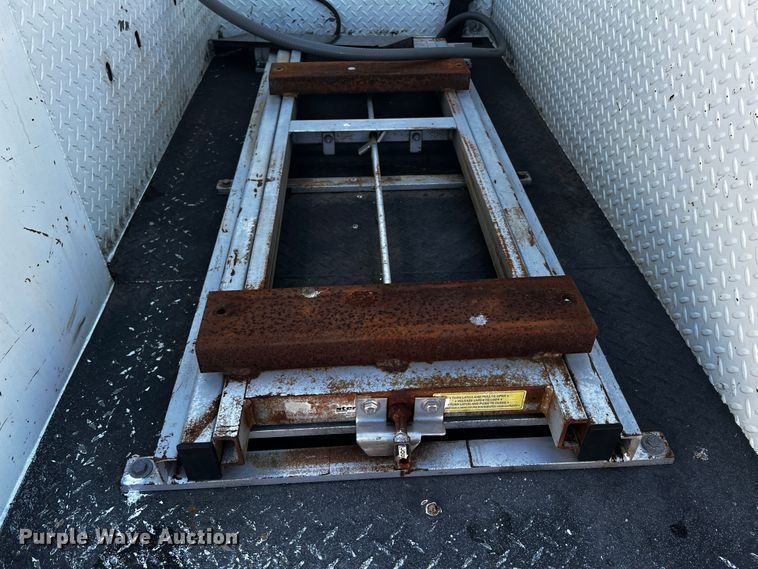 image for item JH9411 2010 International DuraStar 4400  utility / service truck