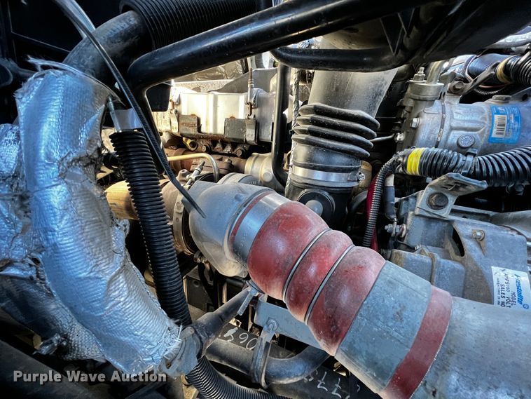 image for item JH9411 2010 International DuraStar 4400  utility / service truck