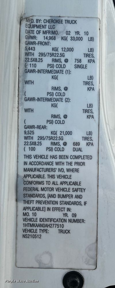 image for item JH9411 2010 International DuraStar 4400  utility / service truck