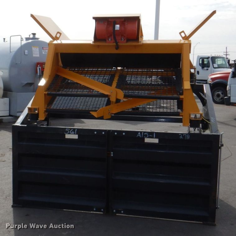 image for item JJ9298 Paladin Industrial  vibratory screen