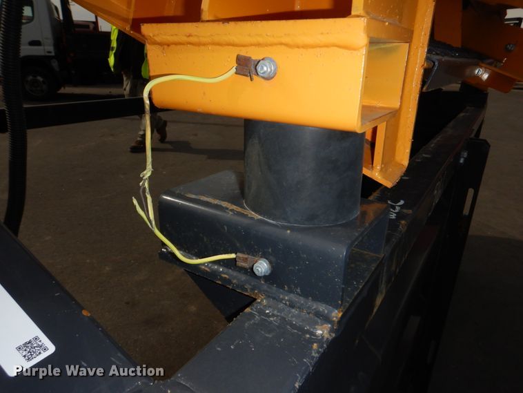 image for item JJ9298 Paladin Industrial  vibratory screen
