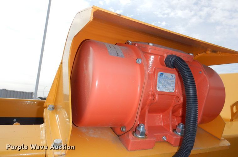 image for item JJ9298 Paladin Industrial  vibratory screen