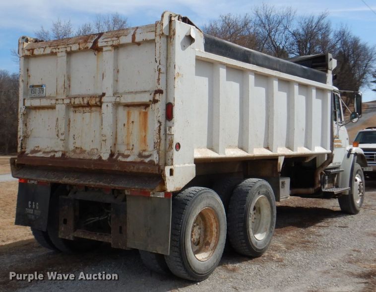 image for item JJ9305 2000 Freightliner FL80  dump truck