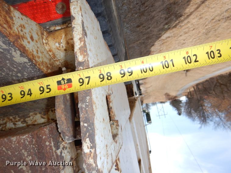 image for item JJ9305 2000 Freightliner FL80  dump truck