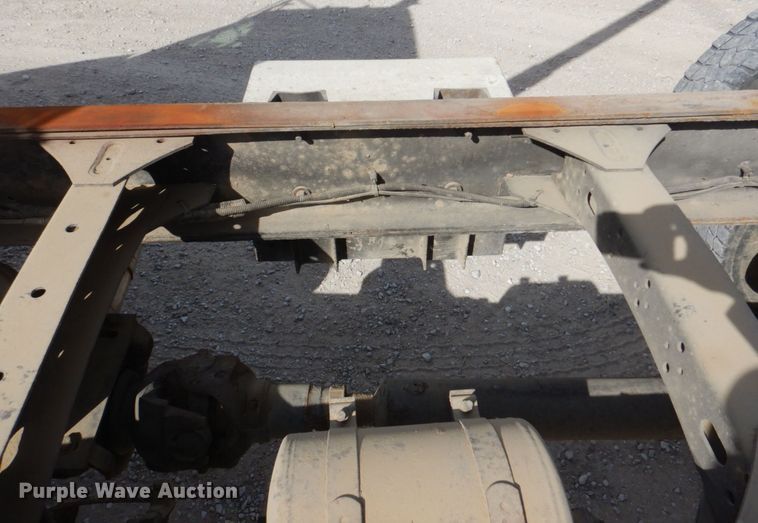 image for item JJ9305 2000 Freightliner FL80  dump truck