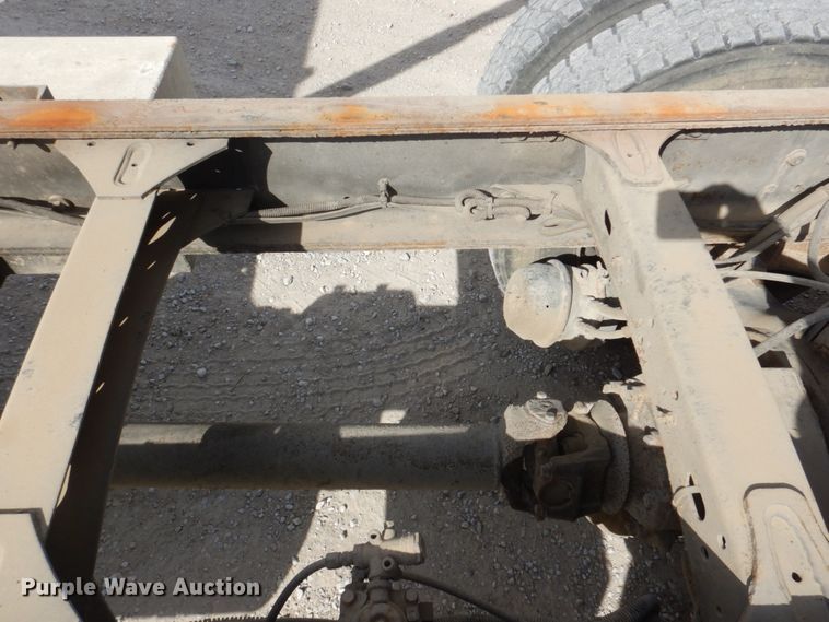 image for item JJ9305 2000 Freightliner FL80  dump truck