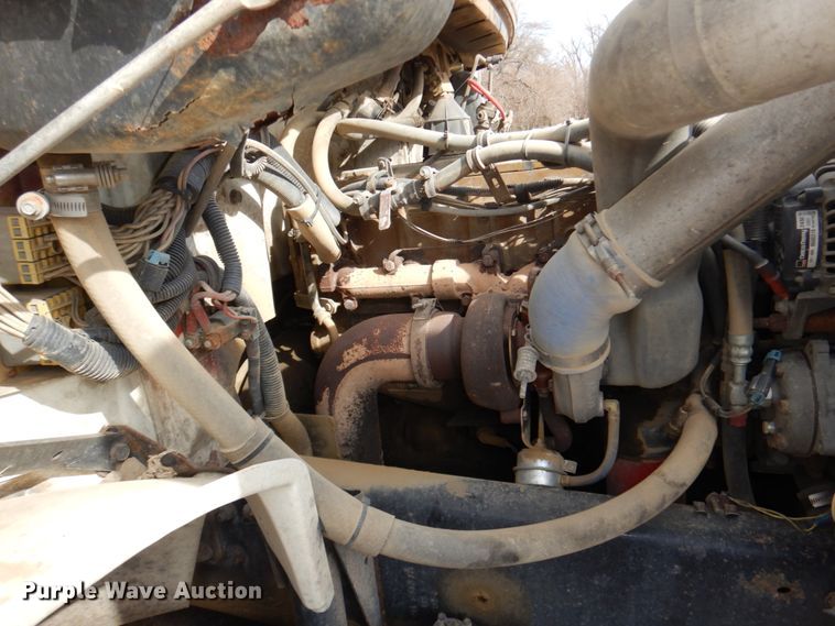 image for item JJ9305 2000 Freightliner FL80  dump truck