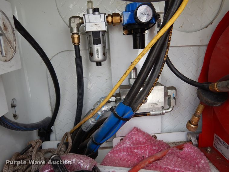 image for item JK9764 2016 Ford F550 Super Duty  SuperCab utility / service truck