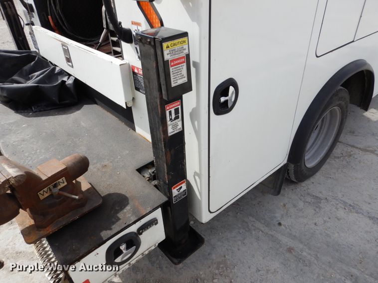 image for item JK9764 2016 Ford F550 Super Duty  SuperCab utility / service truck