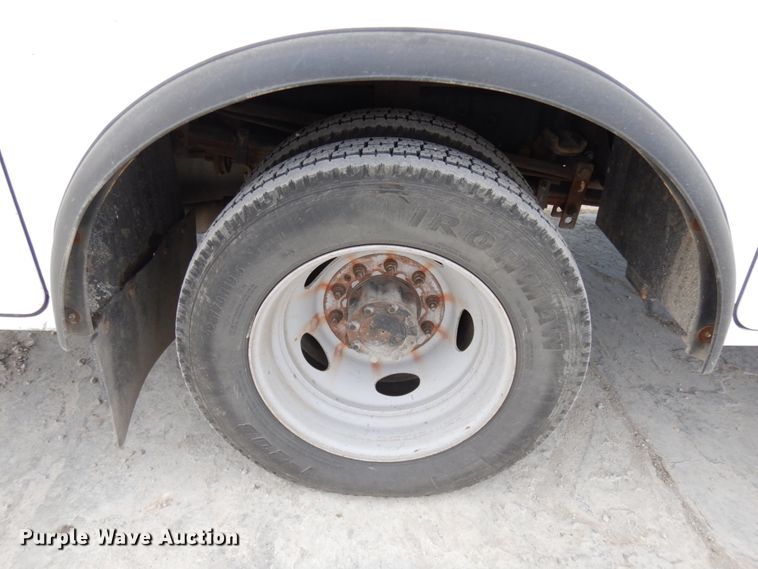 image for item JK9764 2016 Ford F550 Super Duty  SuperCab utility / service truck