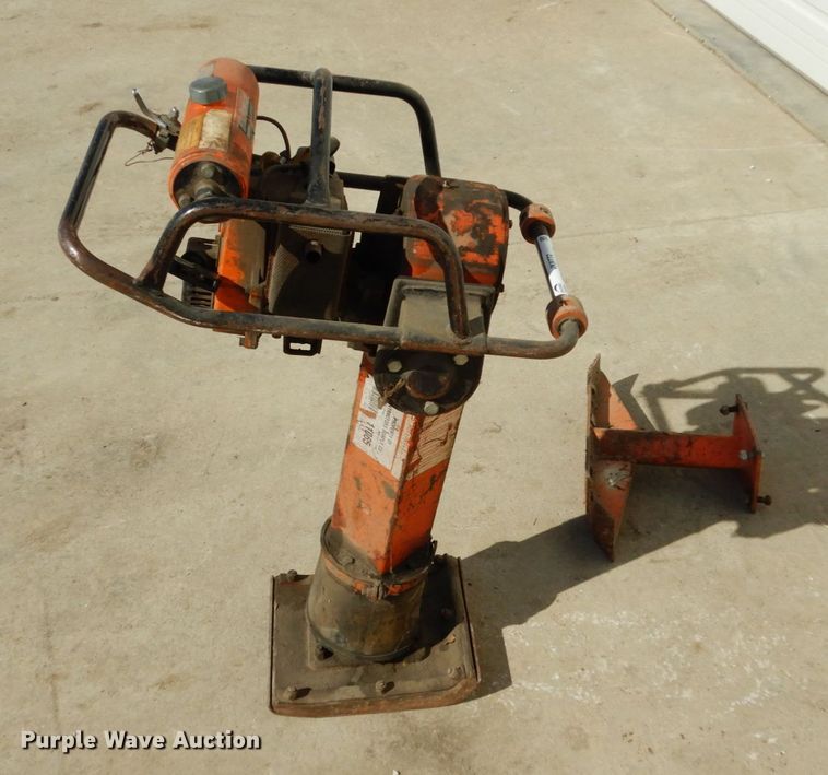 image for item JK9772 Multiquip 60L  plate compactor